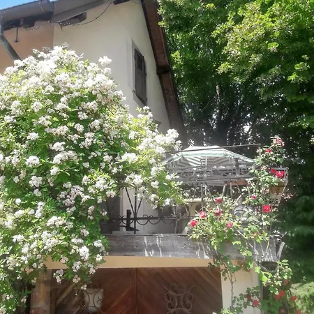 Maison De Charme A Avec Jardin Et Terrasse *