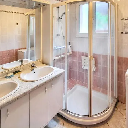 Maison De Charme A Avec Jardin Et Terrasse Prázdninový dům